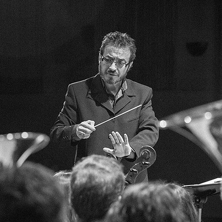 Roque Baños dirigirá a la Sinfónica de la UCAM en el concierto Bandas Sonoras de Roque Baños