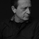 Mario de Benito para la comedia Ni contigo ni sin mí